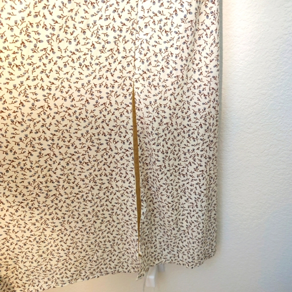 Forever 21 Cream Ditsy Floral Print Ruffle Cuff Split Thigh Midi Dress - Picture 7 of 7